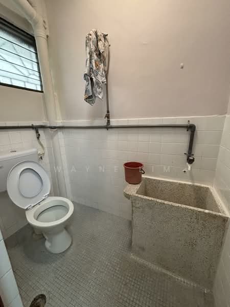 Rumah Flat untuk Dijual di Taman Damai Indah - Wayne Lim - Bathroom - PropertyGuru.com.my