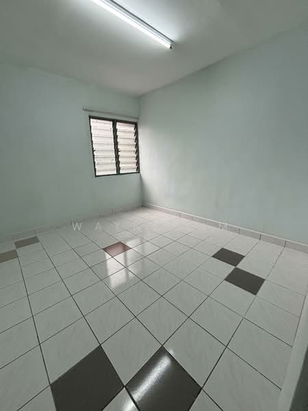 Rumah Flat untuk Dijual di Taman Damai Indah - Wayne Lim - Interior - PropertyGuru.com.my