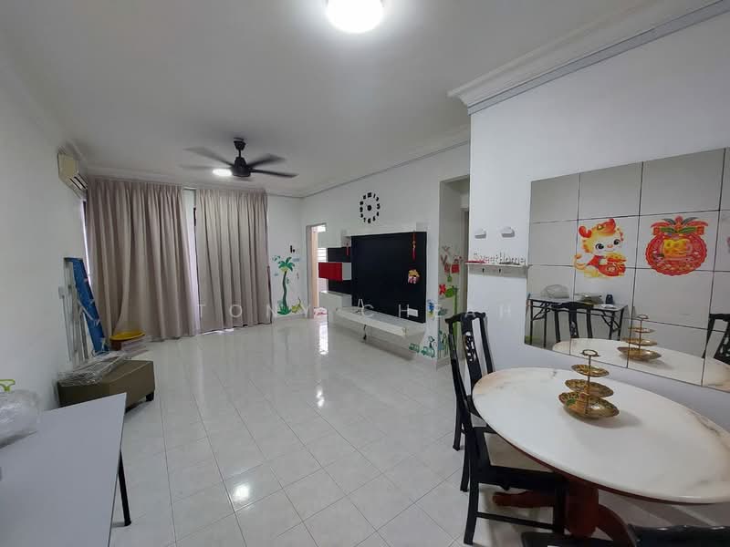 Pangsapuri untuk Dijual di Asia Heights - Tony Cheah - Living Room - PropertyGuru.com.my