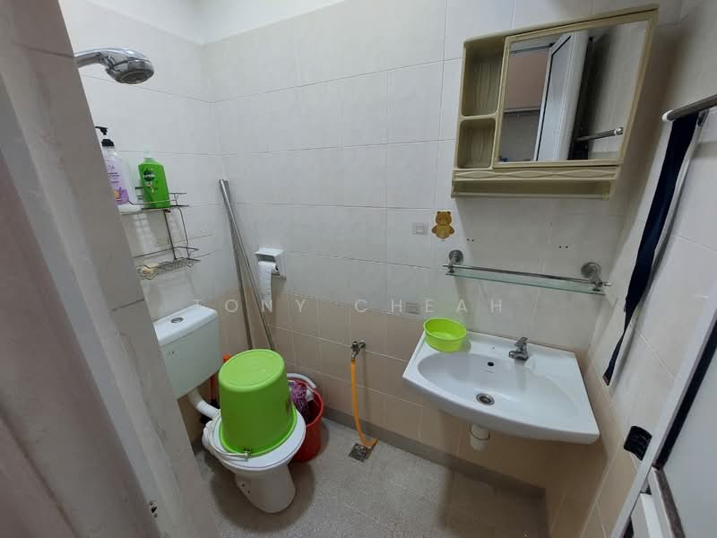 Pangsapuri untuk Dijual di Asia Heights - Tony Cheah - Bathroom - PropertyGuru.com.my