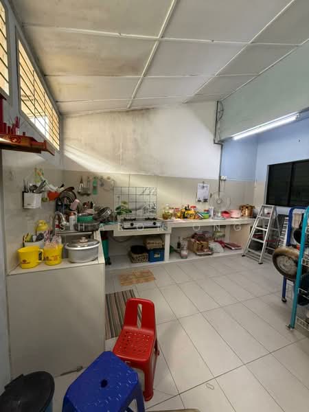 Rumah Teres 2 Tingkat untuk Dijual di Taman Puteri Wangsa (Ulu Tiram) - Sharon Ong - Kitchen - PropertyGuru.com.my
