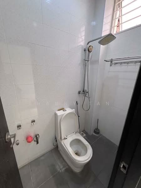 Rumah Berkembar untuk Dijual di Wira Heights (Bandar Sungai Long) - Shanny Tan - Bathroom - PropertyGuru.com.my