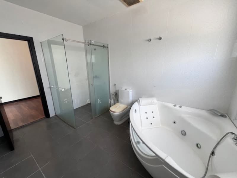 Rumah Berkembar untuk Dijual di Wira Heights (Bandar Sungai Long) - Shanny Tan - Bathroom - PropertyGuru.com.my