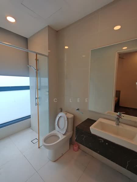 Kondominium untuk Dijual di Mirage Residence - JC Lee - Bathroom - PropertyGuru.com.my