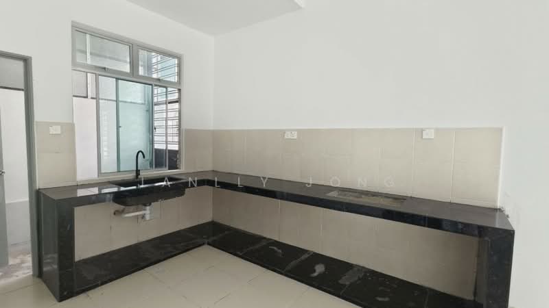 Cluster House for Rent in Taman Pulai Mutiara (Iskandar Puteri (Nusajaya)) - Janlly Jong - Kitchen - PropertyGuru.com.my