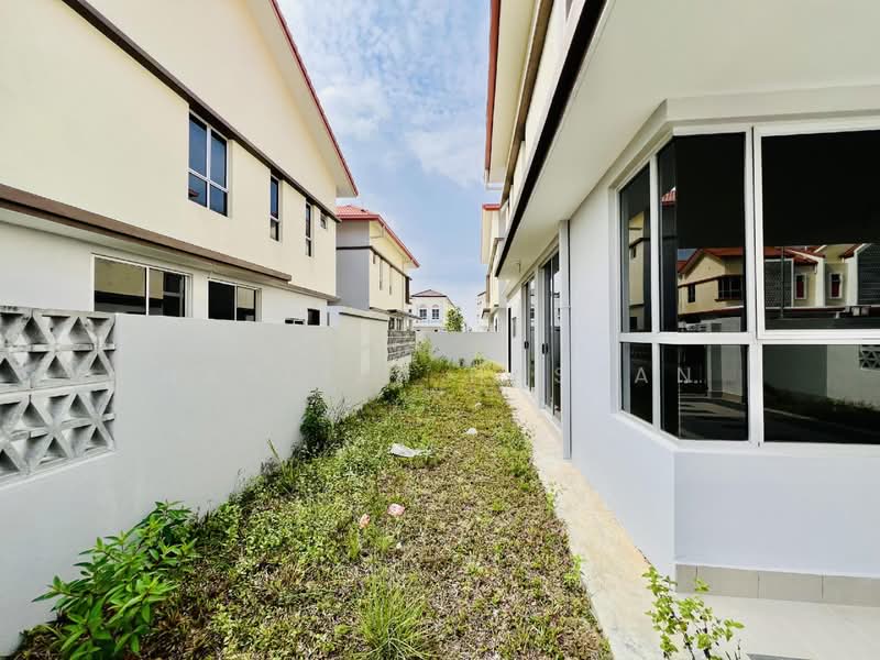 Rumah Berkembar untuk Dijual di Bangi (Selangor) - Hasliza Hassan - Exterior - PropertyGuru.com.my