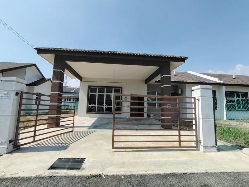 Rumah Berkembar untuk Dijual di Bandar Baru Sungai Udang (Sungai Udang) - Nicole Yeo - PropertyGuru.com.my
