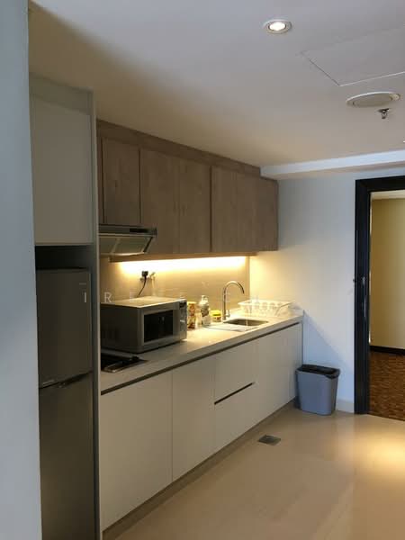 Service Residence for Sale at Sunway Pyramid Tower Resort - Irene Chua - Kitchen - PropertyGuru.com.my