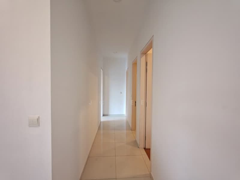 Kondominium untuk Dijual di Mirage Residence - JC Lee - Corridor - PropertyGuru.com.my