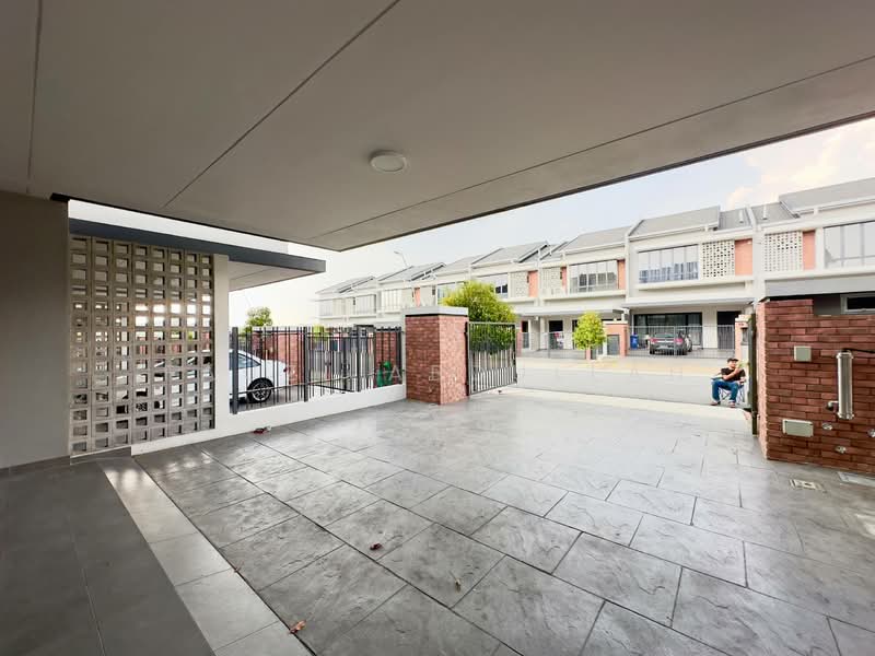 For Sale - Elmina Green 5