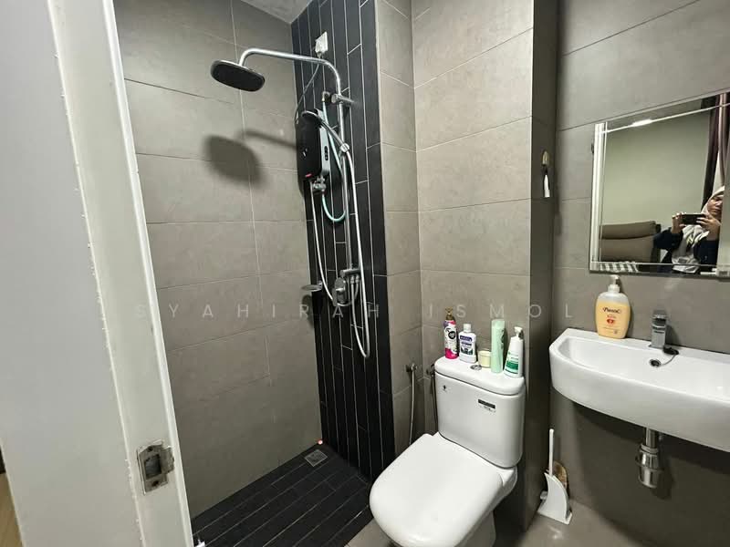 Service Residence for Rent at H2O Residences - Syahirah Ismol - Bathroom - PropertyGuru.com.my