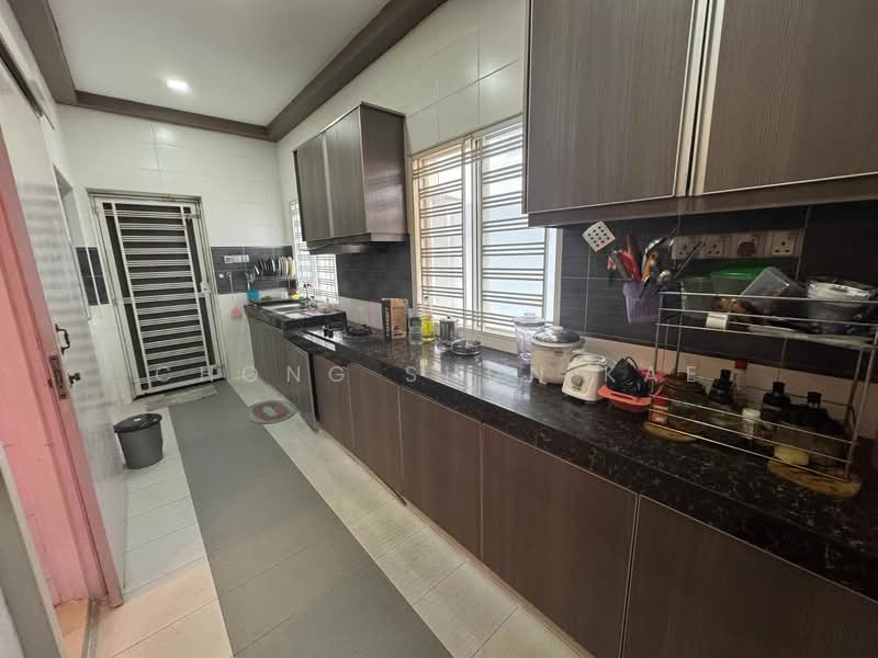 Semi-Detached House for Sale in Bandar Puteri Puchong (Puchong) - Chong Shun Kae - Kitchen - PropertyGuru.com.my