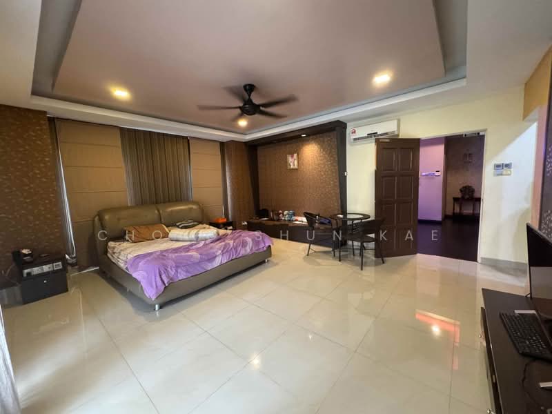 Semi-Detached House for Sale in Bandar Puteri Puchong (Puchong) - Chong Shun Kae - Bedroom - PropertyGuru.com.my