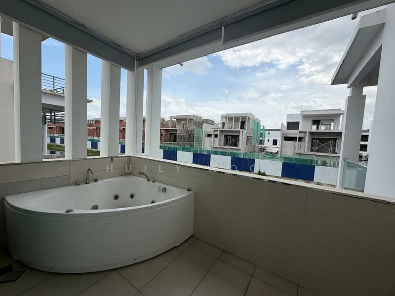 Bungalow for Sale in Senibong (Permas Jaya) - Huily Woon - Balcony - PropertyGuru.com.my