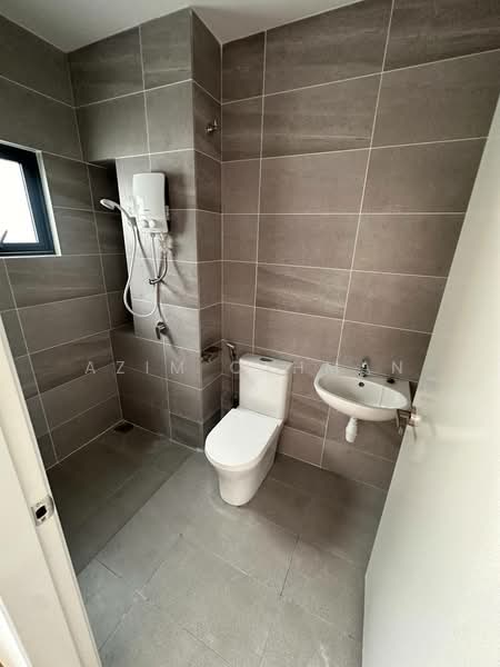 2-storey Terraced House for Sale in Cyberjaya (Selangor) - Azim Othman - Bathroom - PropertyGuru.com.my