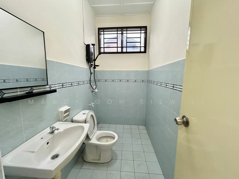 Rumah Teres 1.5 Tingkat untuk Disewa di Tebrau (Johor) - Mandy Goh Siew Li - Bathroom - PropertyGuru.com.my