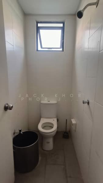Kedai / Pejabat untuk Disewa di Setia Utama (Setia Alam) - Jack Khor Phor Jiing - Bathroom - PropertyGuru.com.my