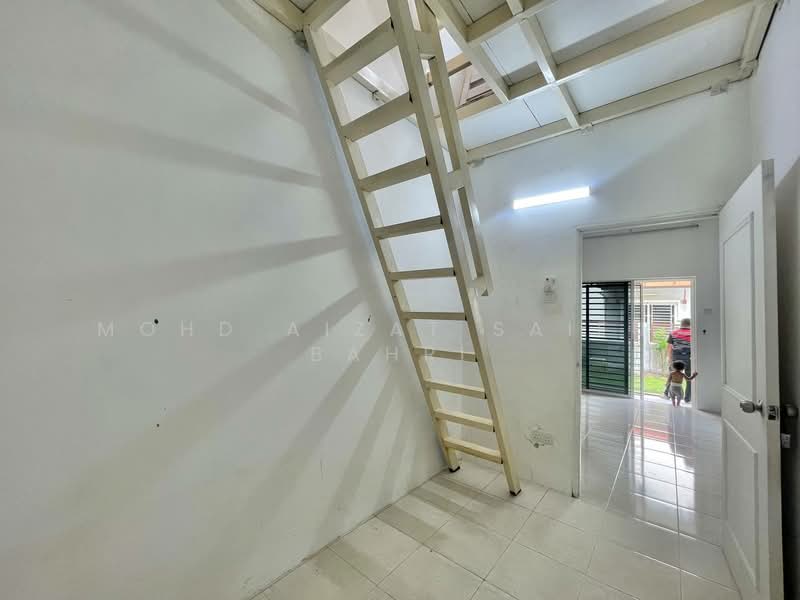 Semi-Detached House for Sale in Kampung Lombong (Shah Alam) - Mohd Aizat Saiful Bahri - PropertyGuru.com.my
