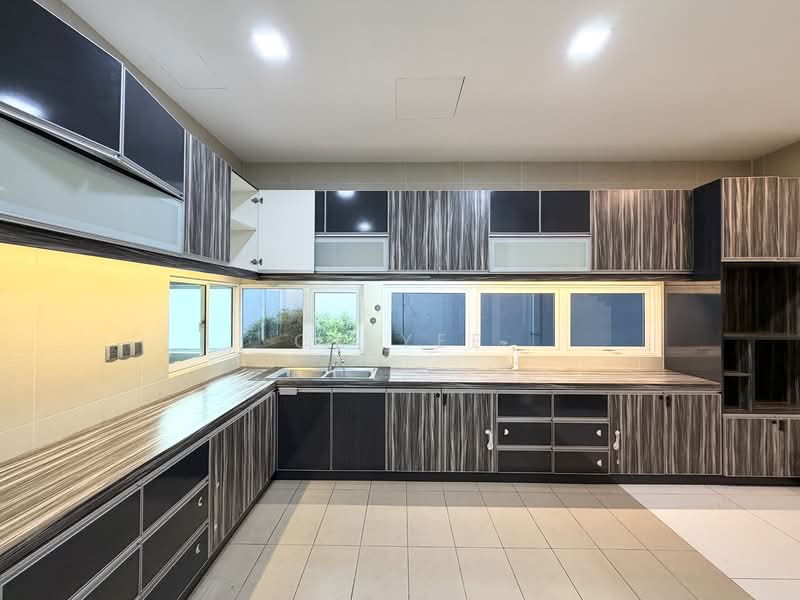Semi-Detached House for Sale in Puchong (Selangor) - CK Yee - Kitchen - PropertyGuru.com.my