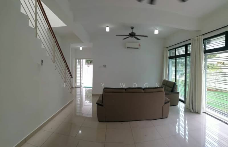 Cluster House for Sale in Taman Adda Heights (Tebrau) - Huily Woon - Living Room - PropertyGuru.com.my
