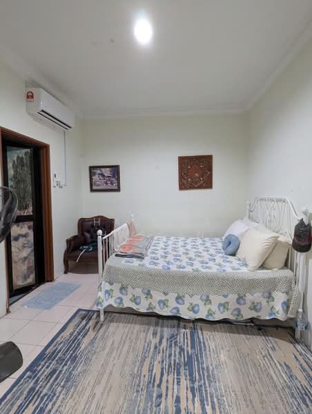 Rumah Berkembar untuk Dijual di Ulu Kelang (Selangor) - Hasliza Hassan - Bedroom - PropertyGuru.com.my