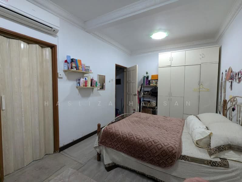 Rumah Berkembar untuk Dijual di Ulu Kelang (Selangor) - Hasliza Hassan - Bedroom - PropertyGuru.com.my