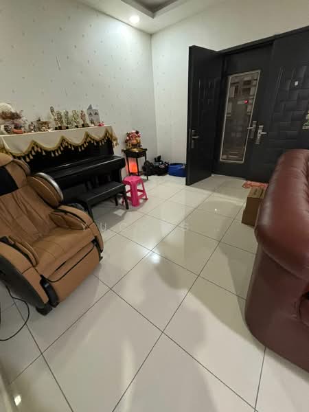 Rumah Teres 3 Tingkat untuk Dijual di Nusa Sentral (Iskandar Puteri (Nusajaya)) - Yucong . - Living Room - PropertyGuru.com.my