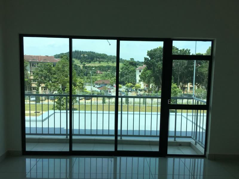 Rumah Teres 2 Tingkat untuk Dijual di Sepang (Selangor) - Rachael Lee - Balcony - PropertyGuru.com.my