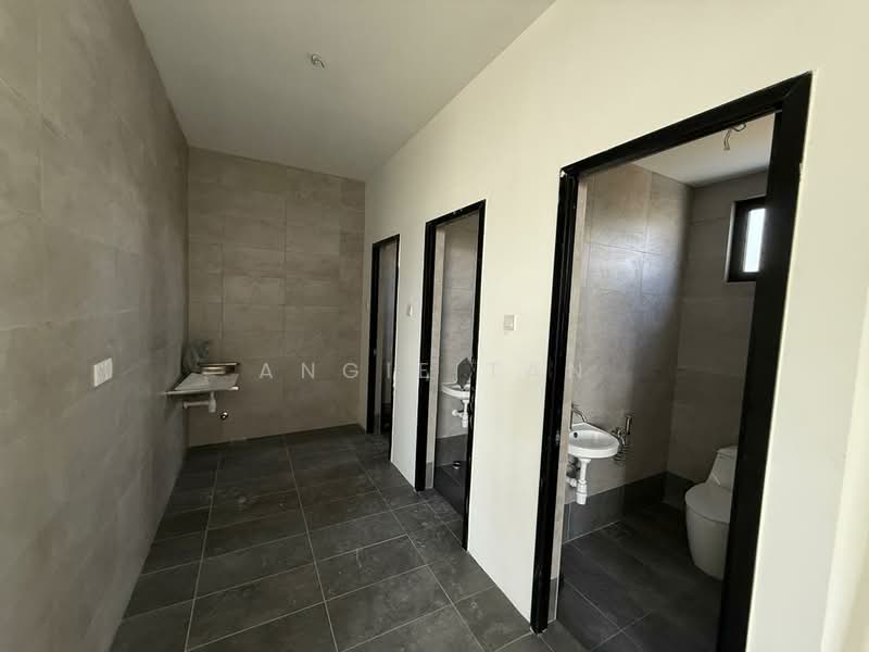 Kilang untuk Disewa di Kapar (Selangor) - Angie Tan - Bathroom - PropertyGuru.com.my