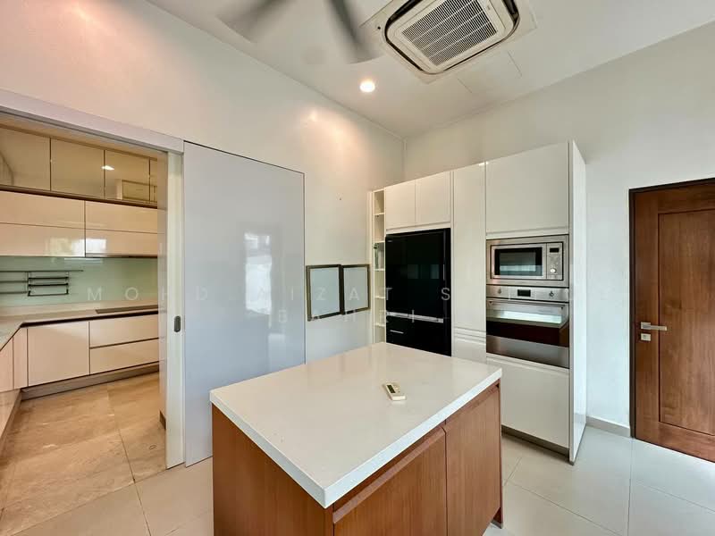 Bungalow for Sale in Cyberjaya (Selangor) - Mohd Aizat Saiful Bahri - Kitchen - PropertyGuru.com.my