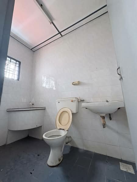 2-storey Terraced House for Sale in Bercham (Ipoh) - Mandy Phang - Bathroom - PropertyGuru.com.my
