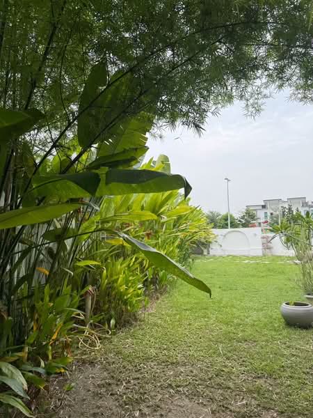 Semi-Detached House for Sale in Kajang (Selangor) - Hasliza Hassan - Garden - PropertyGuru.com.my
