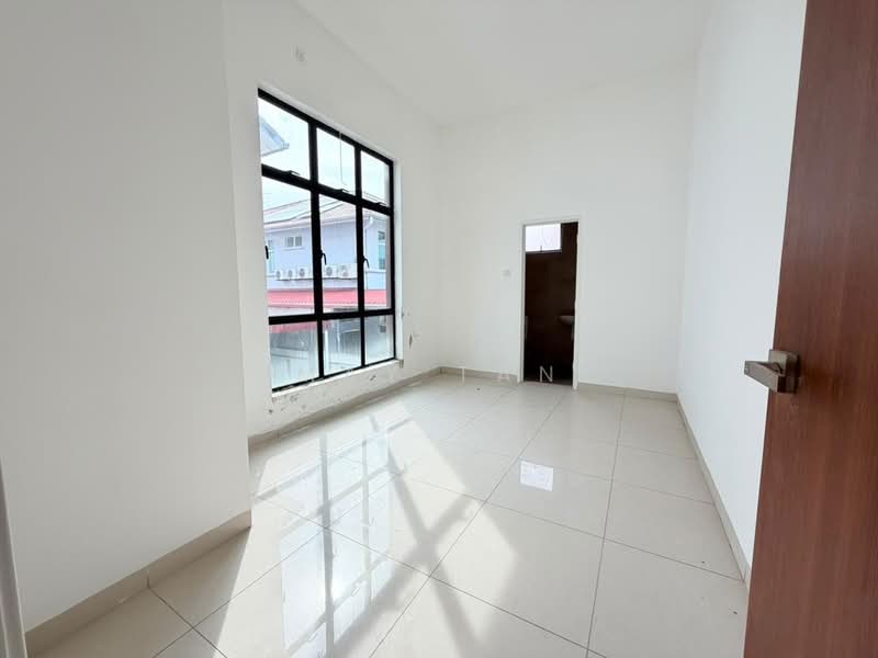 Semi-Detached House for Sale in Taman Delima (Kluang) - May Tan - PropertyGuru.com.my