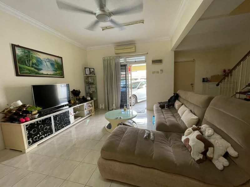 Rumah Teres 2 Tingkat untuk Disewa di Taman Tasik Puchong (Puchong) - Rachael Lee - Living Room - PropertyGuru.com.my