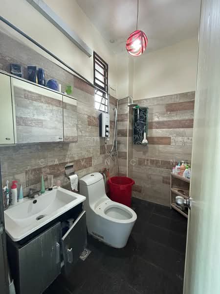 Rumah Teres 2 Tingkat untuk Dijual di Ampang Saujana (Ampang) - calvin Chin - Bathroom - PropertyGuru.com.my