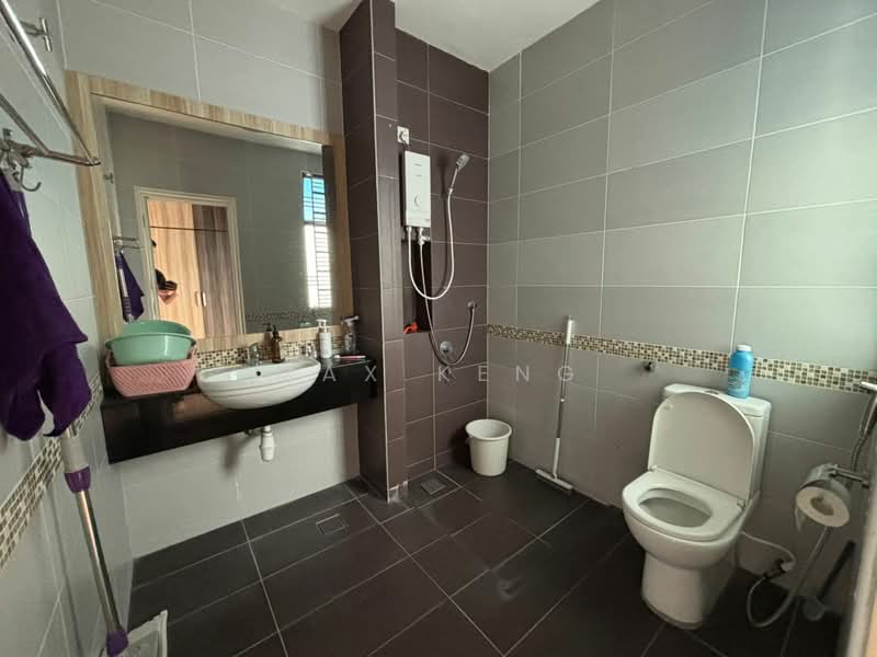 Cluster House for Sale in Kulai (Johor) - Max Keng - Bathroom - PropertyGuru.com.my