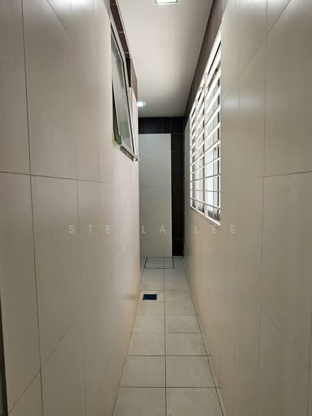 Terraced House for Rent in Sungai Long (Bandar Sungai Long) - Stella Lee - Corridor - PropertyGuru.com.my