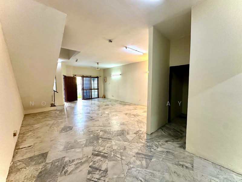 3.5-storey Terraced House for Sale in Taman Putri Jaya (Cheras) - Noor Aini Bt Ayob - Living Room - PropertyGuru.com.my