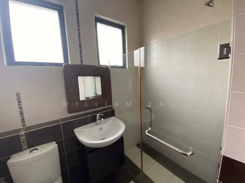 2-storey Terraced House for Sale in East Ledang (Iskandar Puteri (Nusajaya)) - William Tay - Bathroom - PropertyGuru.com.my