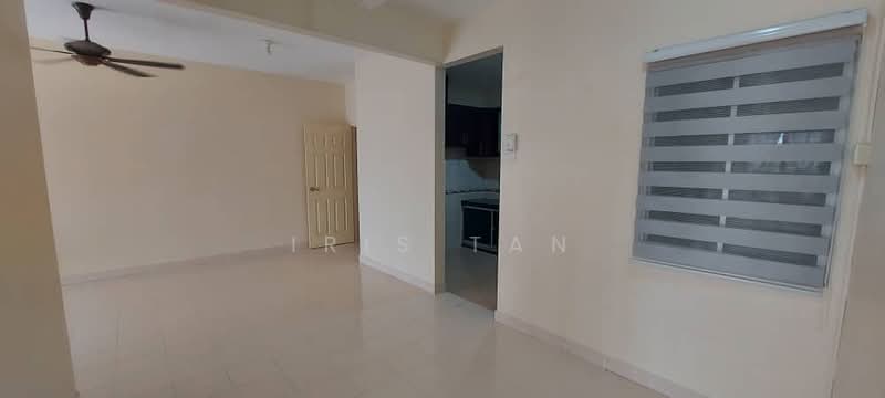 Townhouse for Rent in Bandar Puteri Puchong (Puchong) - Iris Tan - Living Room - PropertyGuru.com.my