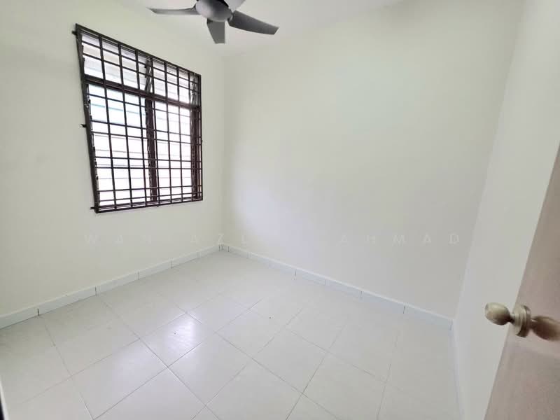 1-storey Terraced House for Sale in Telok Panglima Garang (Selangor) - Wan Azlan Ahmad - PropertyGuru.com.my