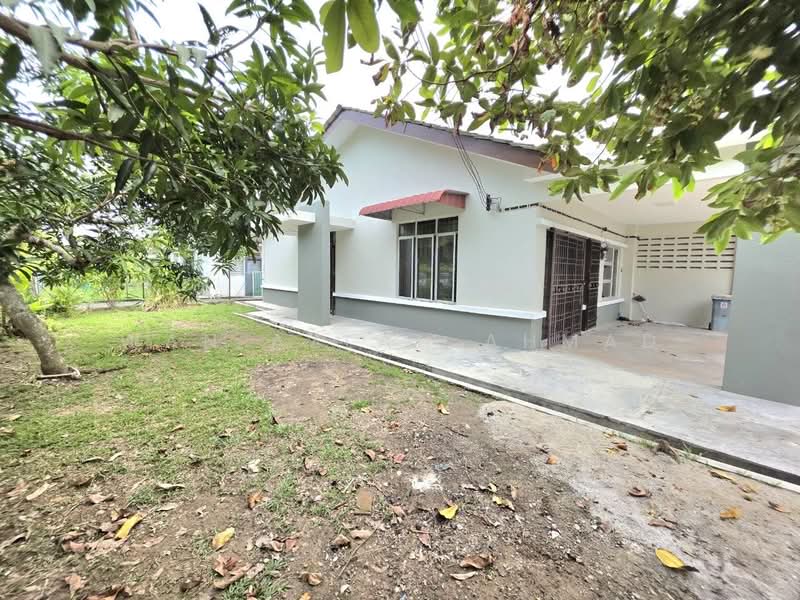 1-storey Terraced House for Sale in Telok Panglima Garang (Selangor) - Wan Azlan Ahmad - PropertyGuru.com.my