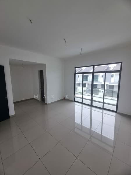 Terraced House for Sale in Bandar Putra (Kulai) - Max Keng - Living Room - PropertyGuru.com.my