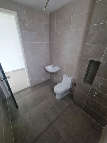 Terraced House for Sale in Bandar Putra (Kulai) - Max Keng - Bathroom - PropertyGuru.com.my