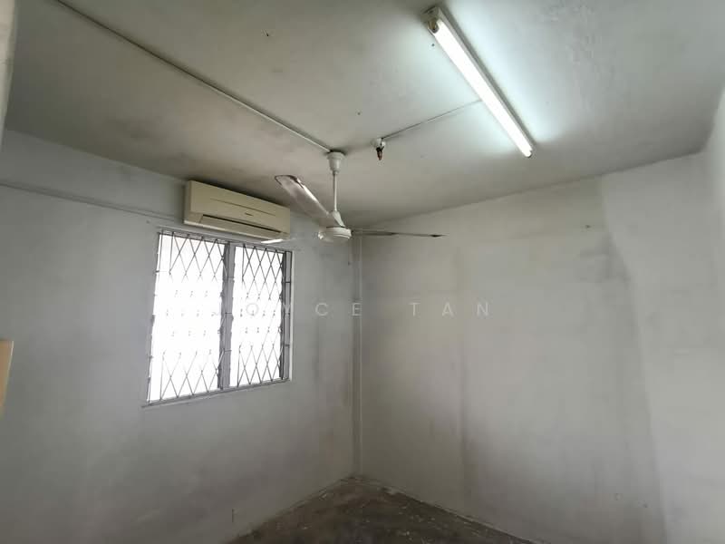 Flat for Sale at Flat Taman Ungku Tun Aminah - Joyce Tan - Interior - PropertyGuru.com.my