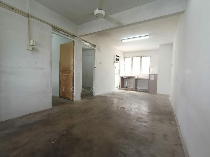 Flat for Sale at Flat Taman Ungku Tun Aminah - Joyce Tan - Kitchen - PropertyGuru.com.my