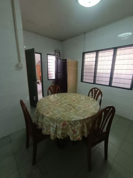 2-storey Terraced House for Sale in Taman Ipoh (Ipoh) - Jerry Chow - Kitchen - PropertyGuru.com.my