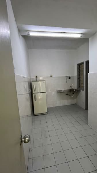 Condominium for Rent at Green Acre - Stella Lee - Kitchen - PropertyGuru.com.my