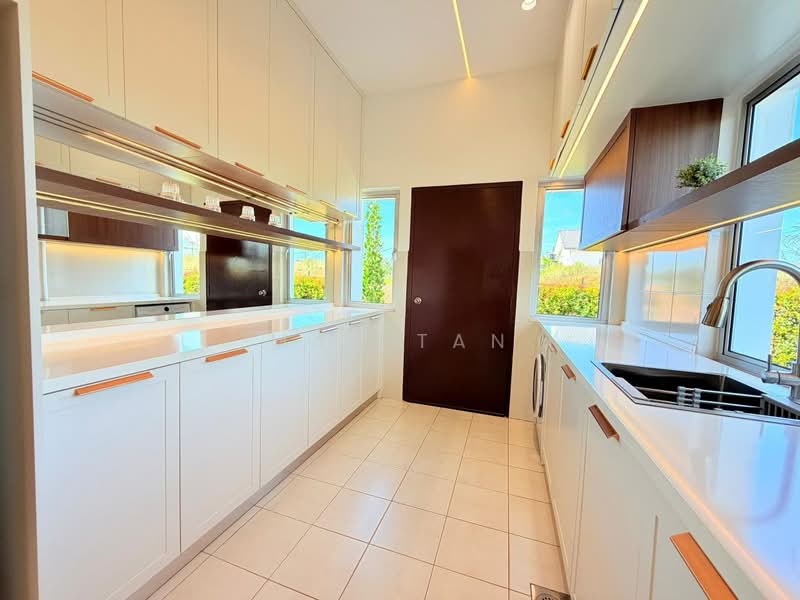 Rumah Banglo untuk Dijual di Taman Sri Lambak (Renggam) - May Tan - PropertyGuru.com.my