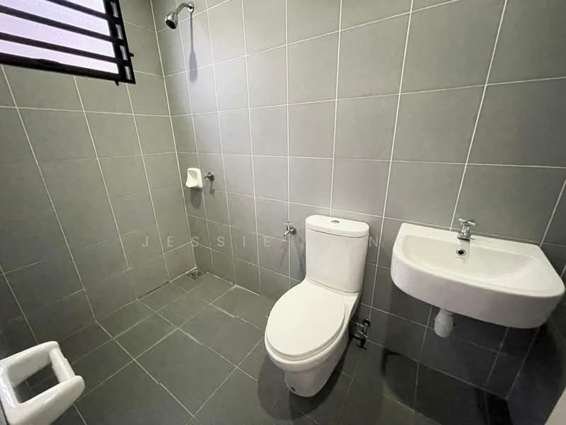 2-storey Terraced House for Sale in Rawang (Selangor) - Jessie Wong - Bathroom - PropertyGuru.com.my